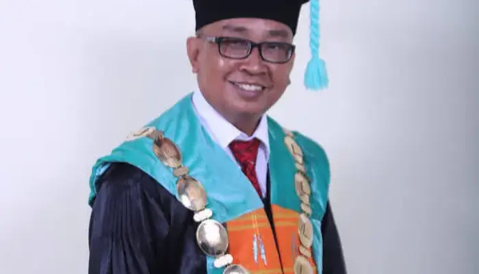 “MBG di Tengah Polemik: Mengapa Reformulasi Lebih Penting daripada Penghentian” Oleh : Prof. Ahmad Sultra Rustan (Dosen IAIN Kendari)