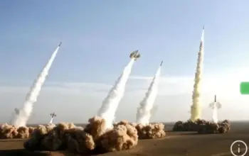 IRGC hantam kapal induk dan kapal perusak AS dengan rudal balistik